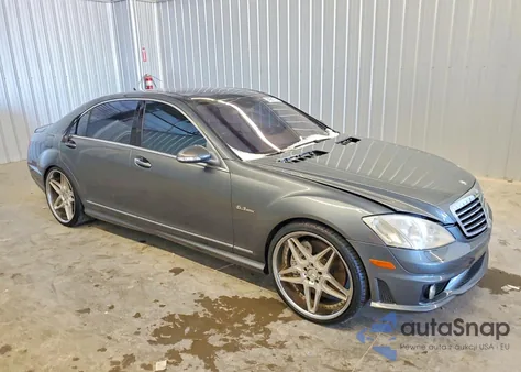 2008 Mercedes-Benz S 63 Amg z USA, uszkodzony, nr VIN WDDNG77X58A186983